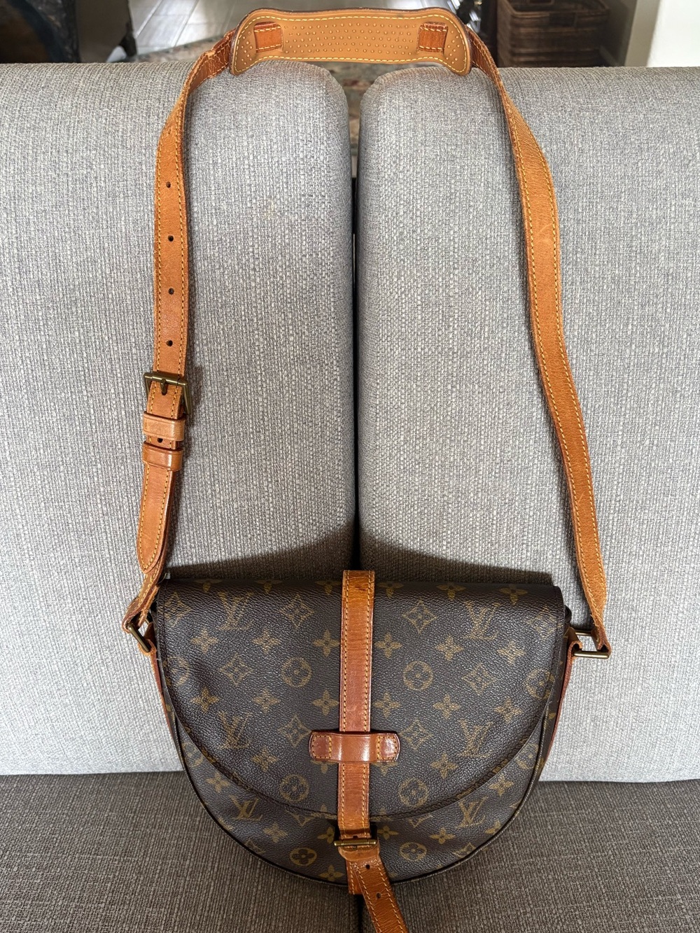 Vintage Authentic LOUIS VUITTON Chantilly GM Shoulder Monogram Bag